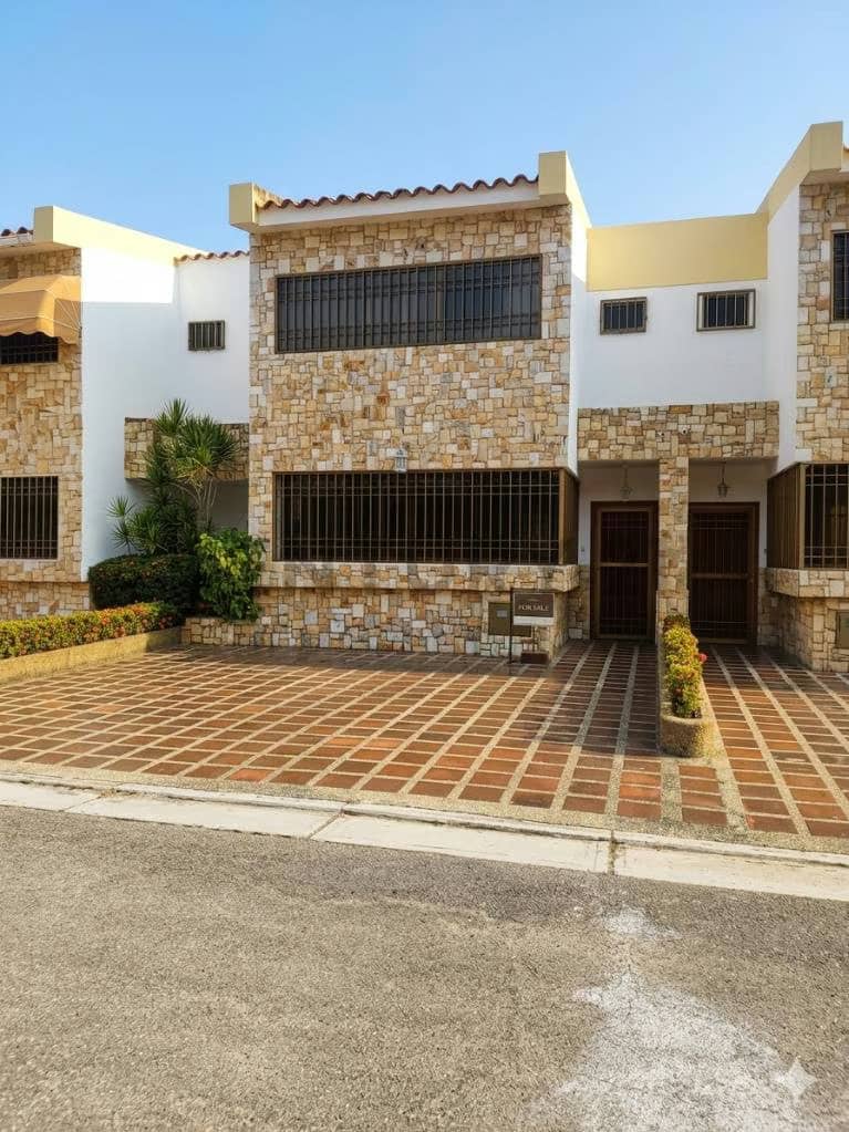 Townhouse en Venta en Puerto Encantado Higuerote