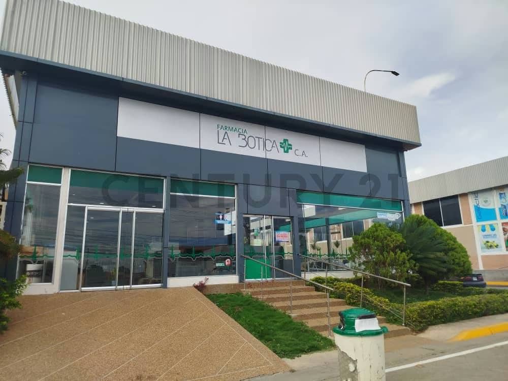 Av. Carúpano. Local Comercial en Centro Empresarial "Punta del Este