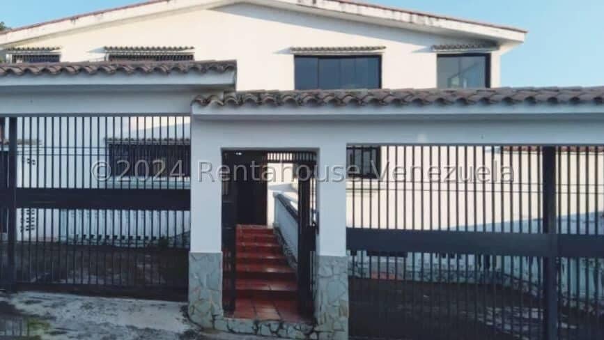 Townhouse (Duplex) en Venta en Club Hipico, Miranda