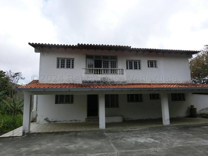 Casa (Multipes Niveles) en Venta en El Amarillo, Miranda