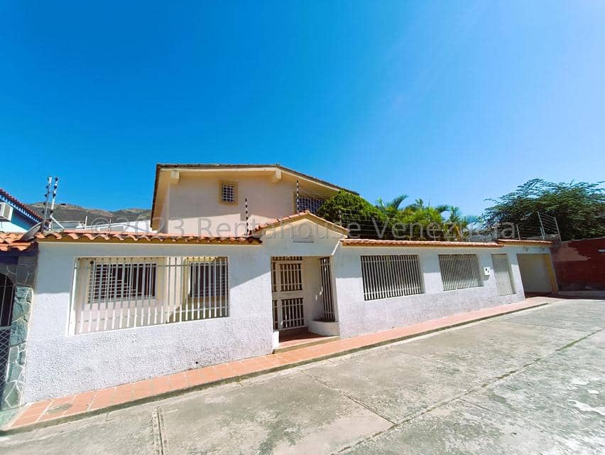 Casa (Multipes Niveles) en Venta en La Mora II, Aragua