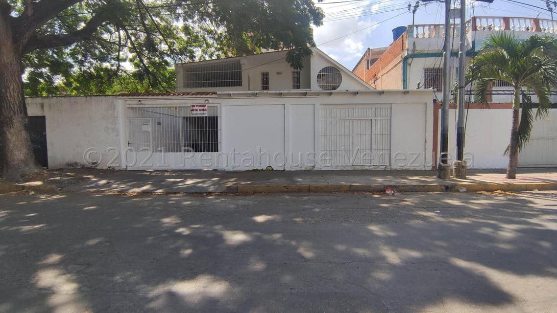 Casa (Multipes Niveles) en Venta en Los Nisperos, Aragua