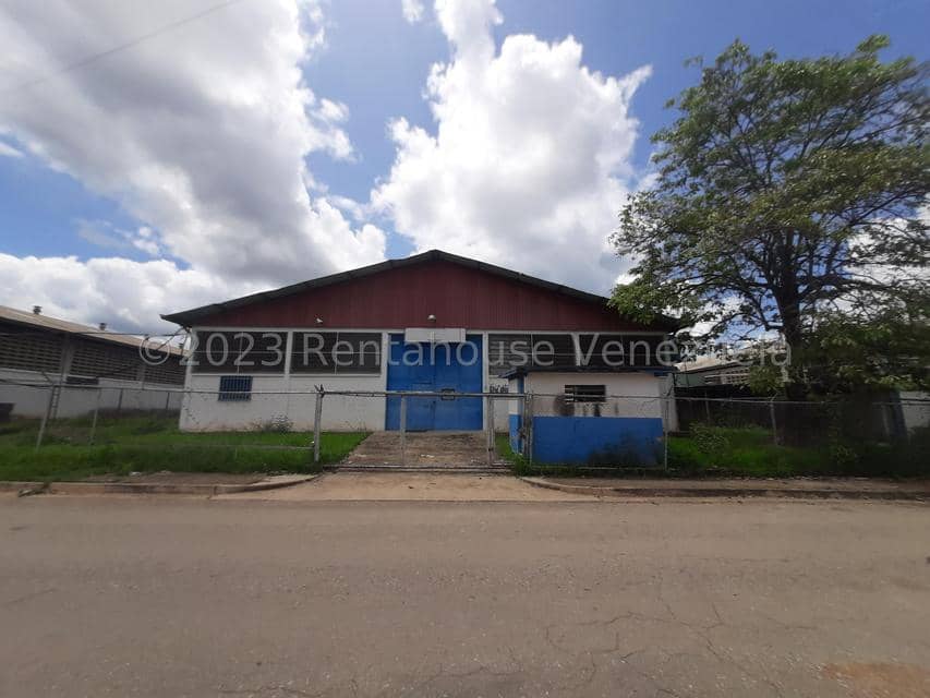 Comercial (Galpon - Deposito) en Venta en Zona Industrial, Guarico