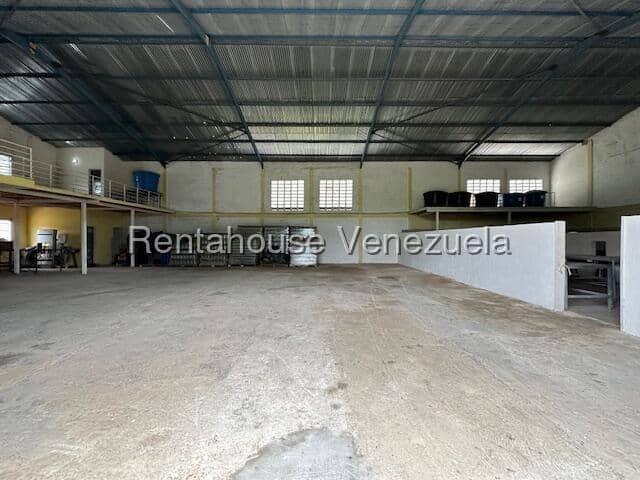 Comercial (Galpon - Deposito) en Venta en Intercomunal Coro La Vela, Falcon