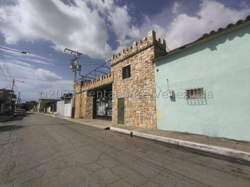 Terreno (Comercial) en Venta en Centro Palo Negro, Aragua