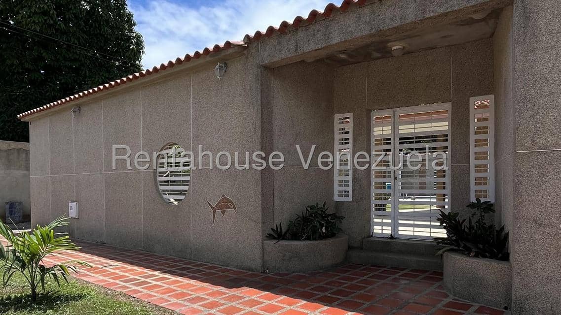 Casa (1 Nivel) en Venta en Ciudad Balneario Higuerote, Miranda