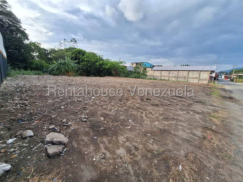 Terreno (Comercial) en Venta en Avenida Bolivar, Merida