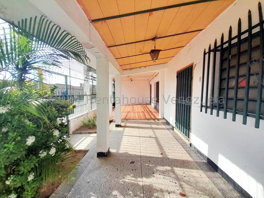 Casa (Multipes Niveles) en Alquiler en Centro, Falcon