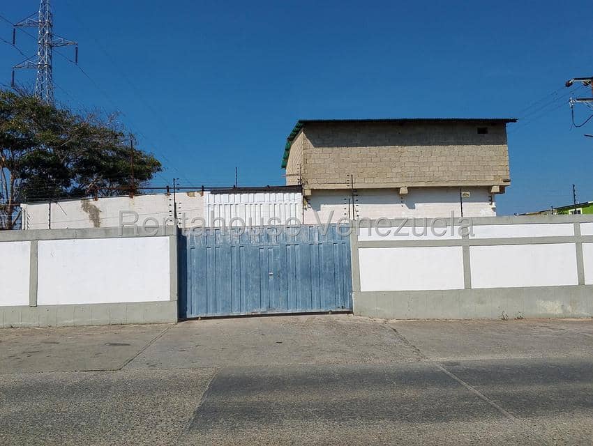 Comercial (Galpon - Deposito) en Alquiler en El Trigal, Lara