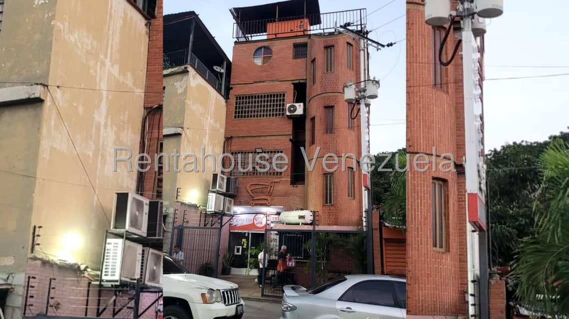Comercial (Edificio) en Venta en Centro de Charallave, Miranda