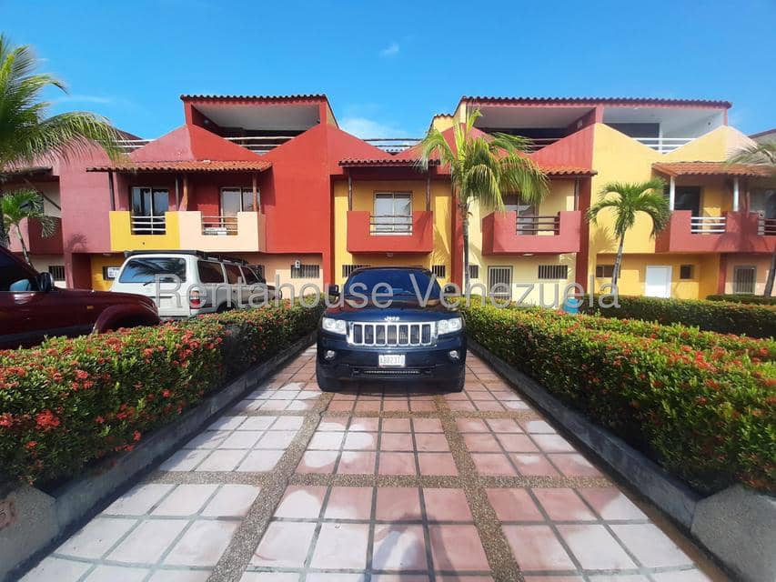 Townhouse (Multiples Niveles) en Venta en Puerto Encantado, Miranda