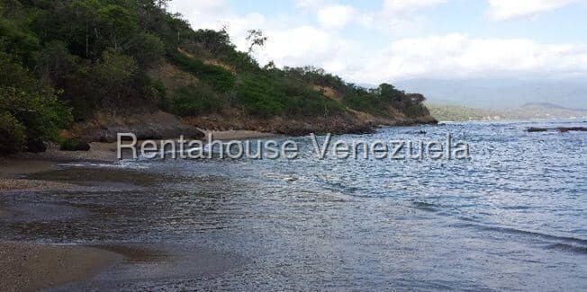 Terreno (Finca) en Venta en Hacienda El Banquito, Miranda