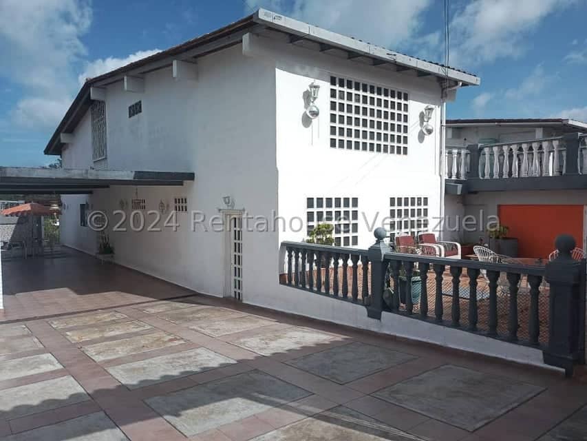 Casa (Multipes Niveles) en Venta en La Rosaleda, Miranda