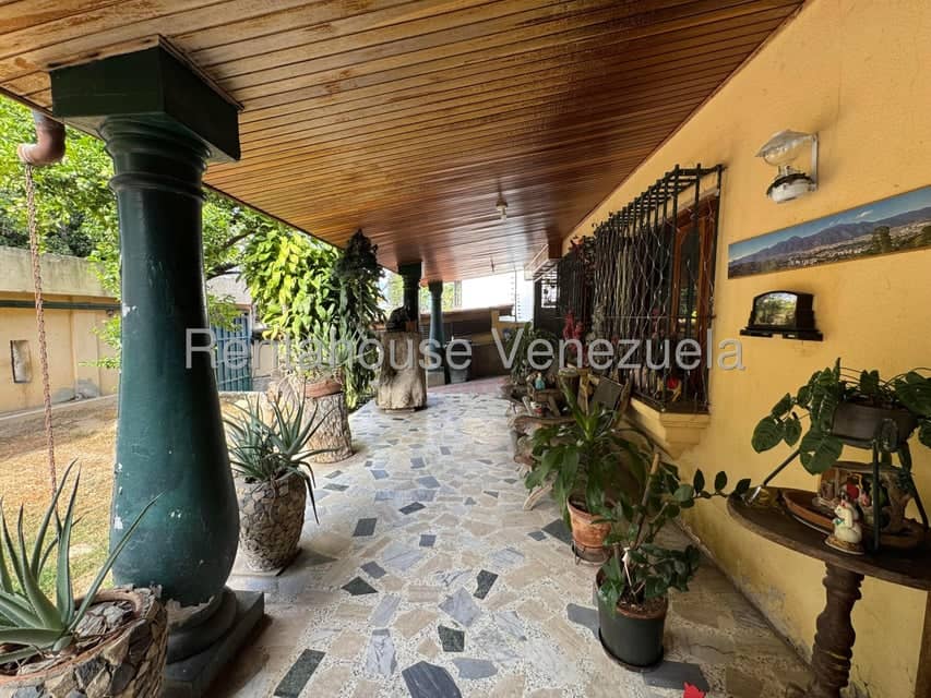 Casa (1 Nivel) en Venta en Prados del Este, Distrito Metropolitano