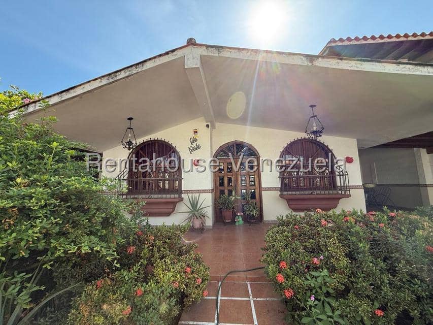 Casa (Duplex) en Venta en Los Overos, Aragua