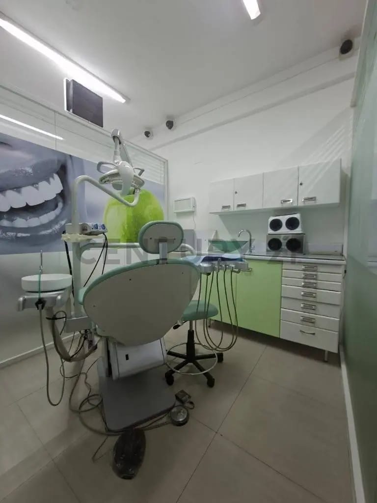 Venta Local Odontológico en el CC Comercial Gold country Barcelona - 7