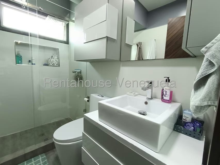 Apartamento (Duplex) en Venta en Alto Hatillo, Distrito Metropolitano - 28