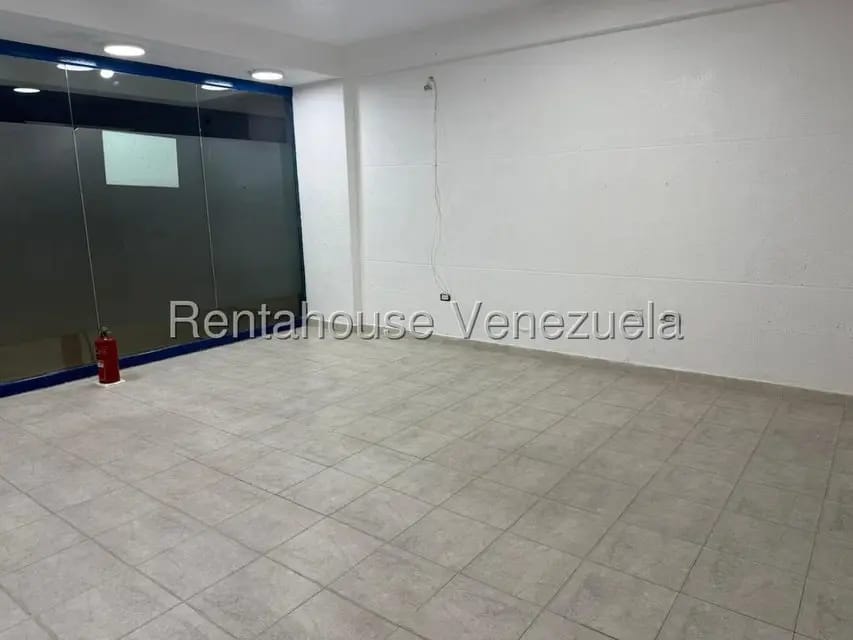 Comercial (Local Comercial) en Alquiler en La Granja, Carabobo - 5