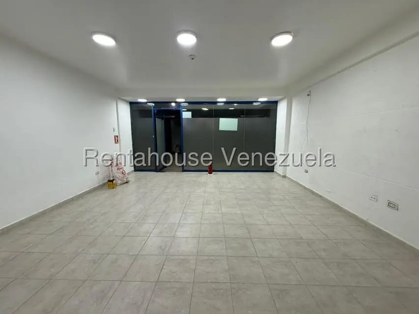 Comercial (Local Comercial) en Alquiler en La Granja, Carabobo - 9