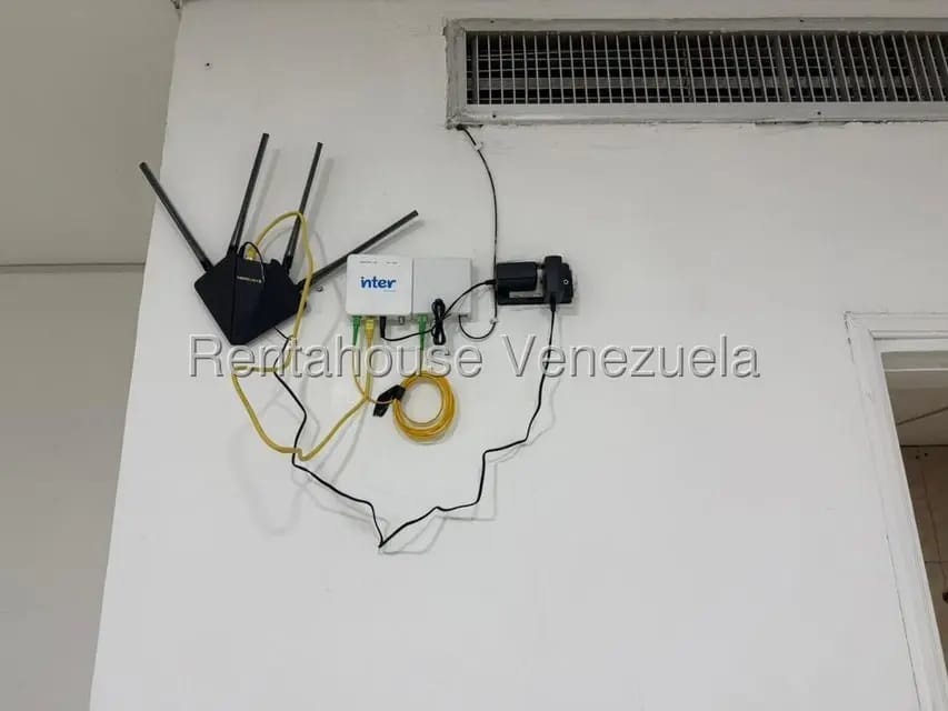 Comercial (Local Comercial) en Alquiler en La Granja, Carabobo - 10