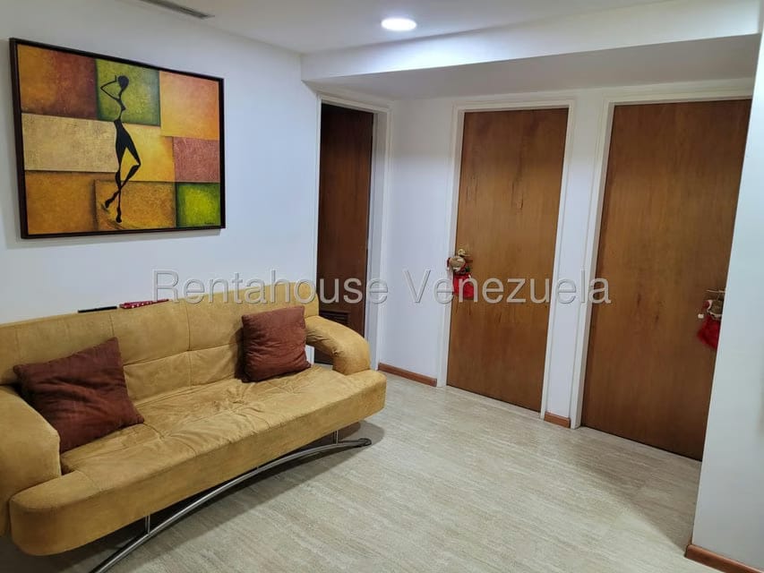 Apartamento (1 Nivel) en Alquiler en Los Chorros, Distrito Metropolitano - 15