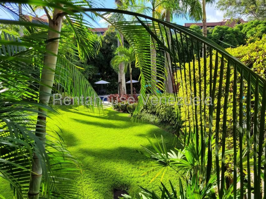 Apartamento (1 Nivel) en Alquiler en Los Chorros, Distrito Metropolitano - 3