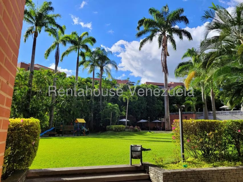 Apartamento (1 Nivel) en Alquiler en Los Chorros, Distrito Metropolitano - 4