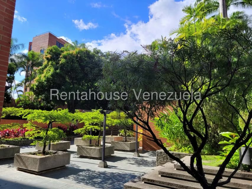 Apartamento (1 Nivel) en Alquiler en Los Chorros, Distrito Metropolitano - 5