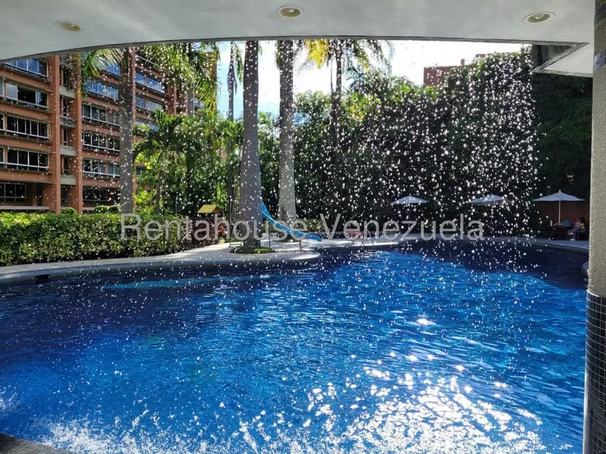 Apartamento (1 Nivel) en Alquiler en Los Chorros, Distrito Metropolitano - 7