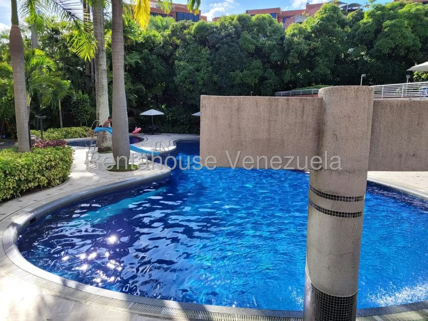 Apartamento (1 Nivel) en Alquiler en Los Chorros, Distrito Metropolitano - 8