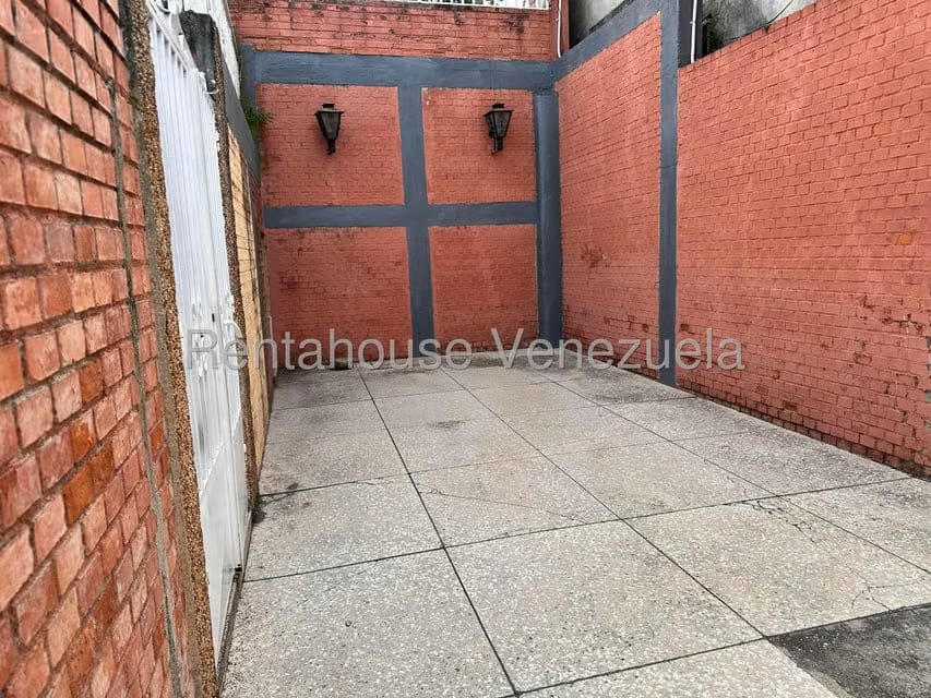 Casa (Duplex) en Venta en Zona Este, Lara - 4
