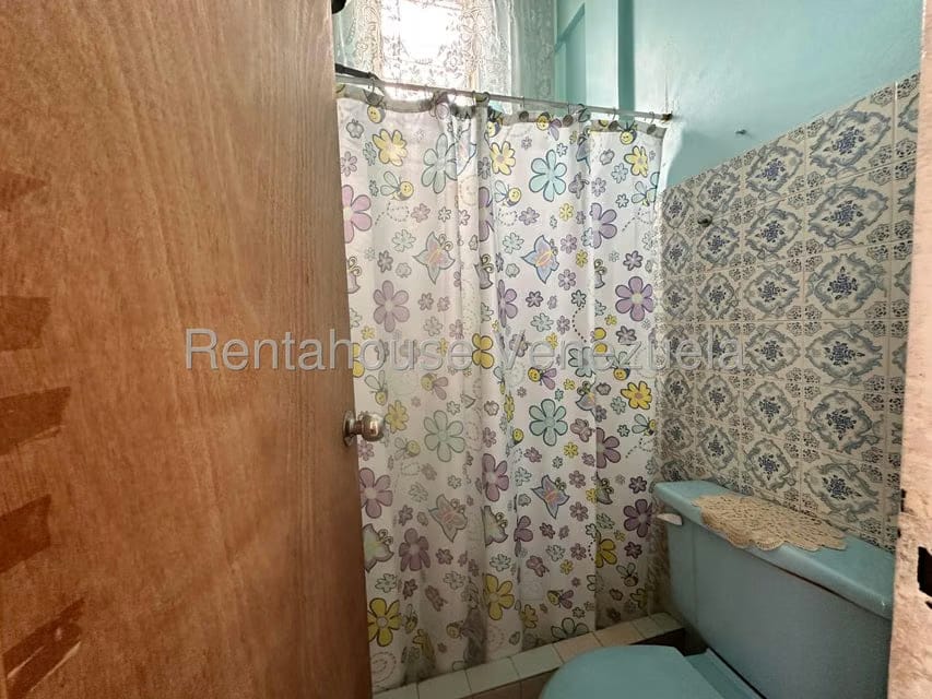 Casa (Duplex) en Venta en Zona Este, Lara - 33