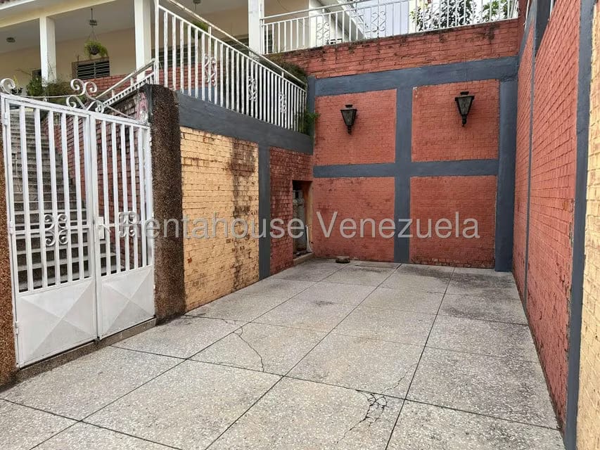 Casa (Duplex) en Venta en Zona Este, Lara - 5