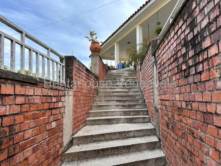 Casa (Duplex) en Venta en Zona Este, Lara - 6