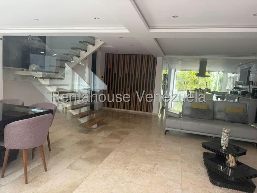 Casa (Duplex) en Venta en Los Pomelos, Distrito Metropolitano - 11