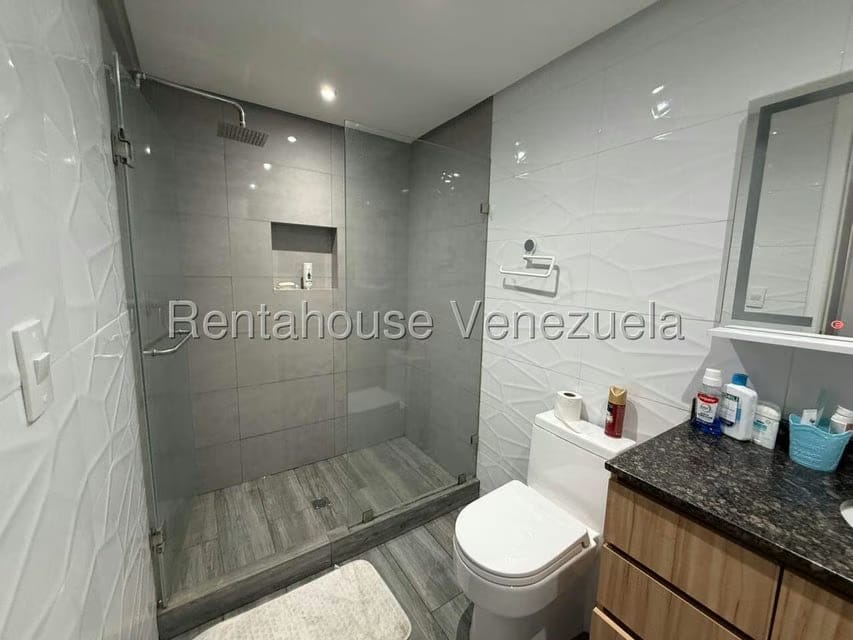 Casa (Duplex) en Venta en Los Pomelos, Distrito Metropolitano - 17