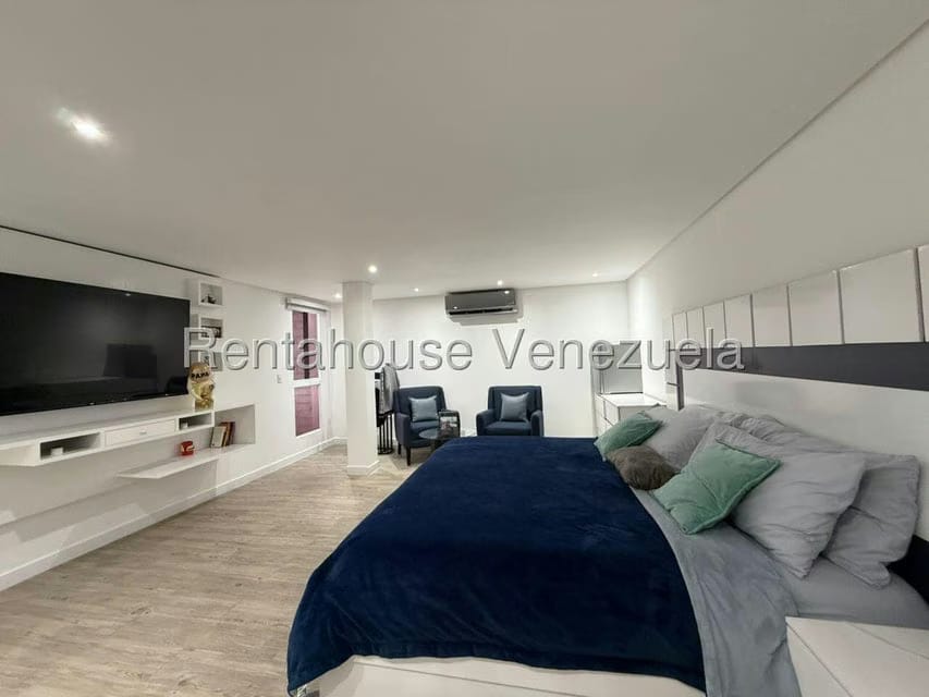 Casa (Duplex) en Venta en Los Pomelos, Distrito Metropolitano - 21