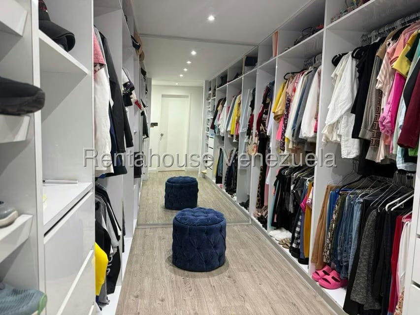 Casa (Duplex) en Venta en Los Pomelos, Distrito Metropolitano - 22