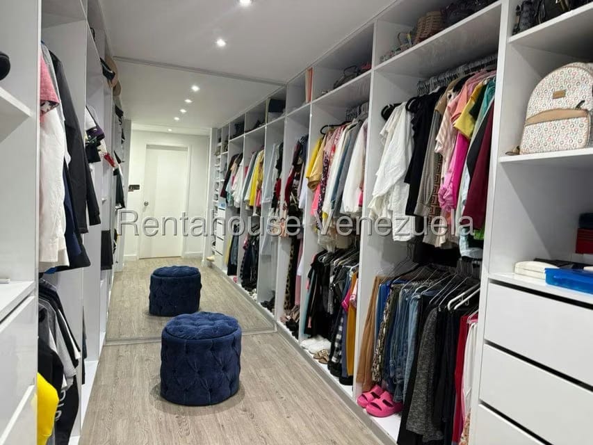 Casa (Duplex) en Venta en Los Pomelos, Distrito Metropolitano - 23