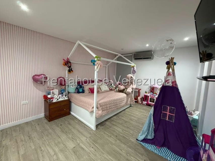 Casa (Duplex) en Venta en Los Pomelos, Distrito Metropolitano - 30