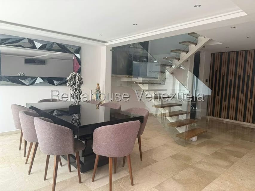 Casa (Duplex) en Venta en Los Pomelos, Distrito Metropolitano - 7