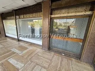 Comercial (Local Comercial) en Venta en Prados del Este, Distrito Metropolitano - 2