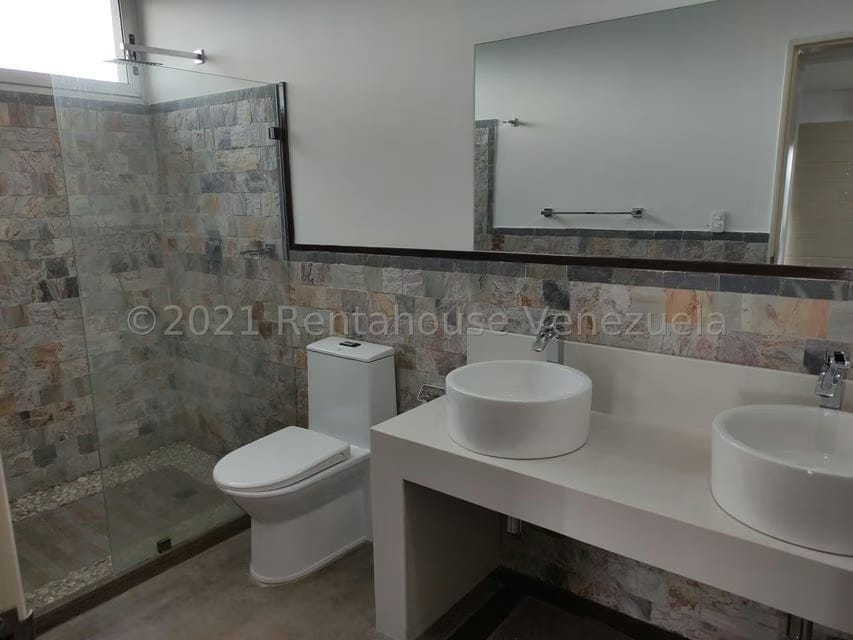 Casa (Duplex) en Venta en Loma Linda, Distrito Metropolitano - 25