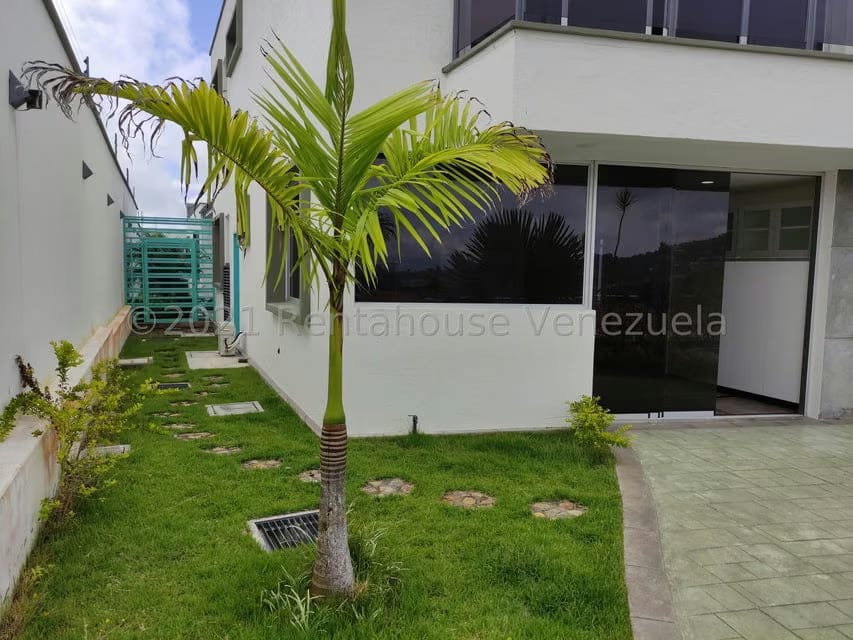 Casa (Duplex) en Venta en Loma Linda, Distrito Metropolitano - 40