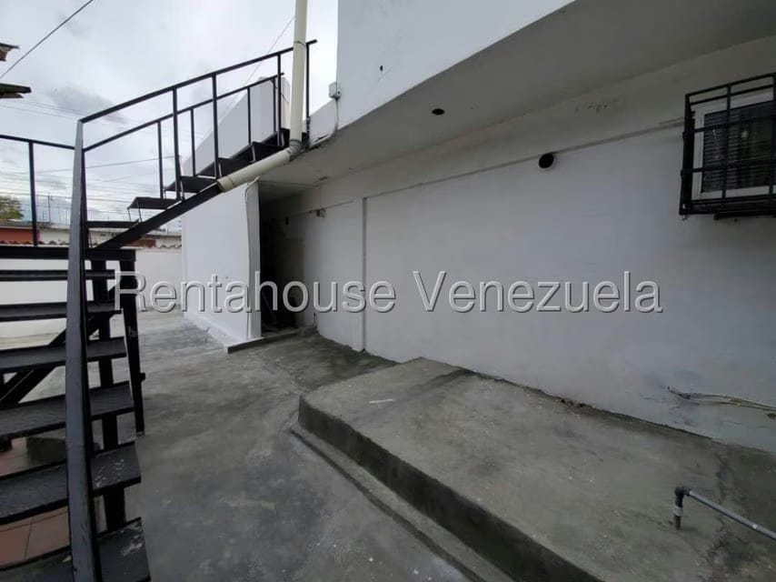 Casa (Duplex) en Venta en Zona Este, Lara - 14
