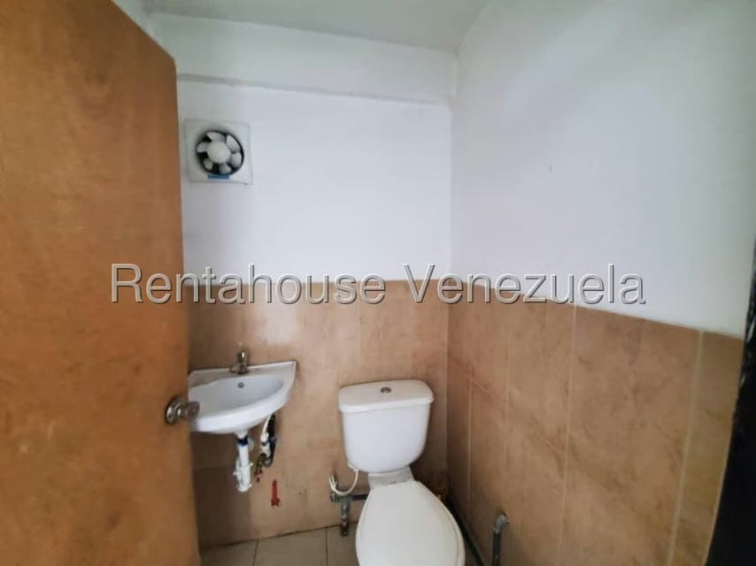 Casa (Duplex) en Venta en Zona Este, Lara - 27