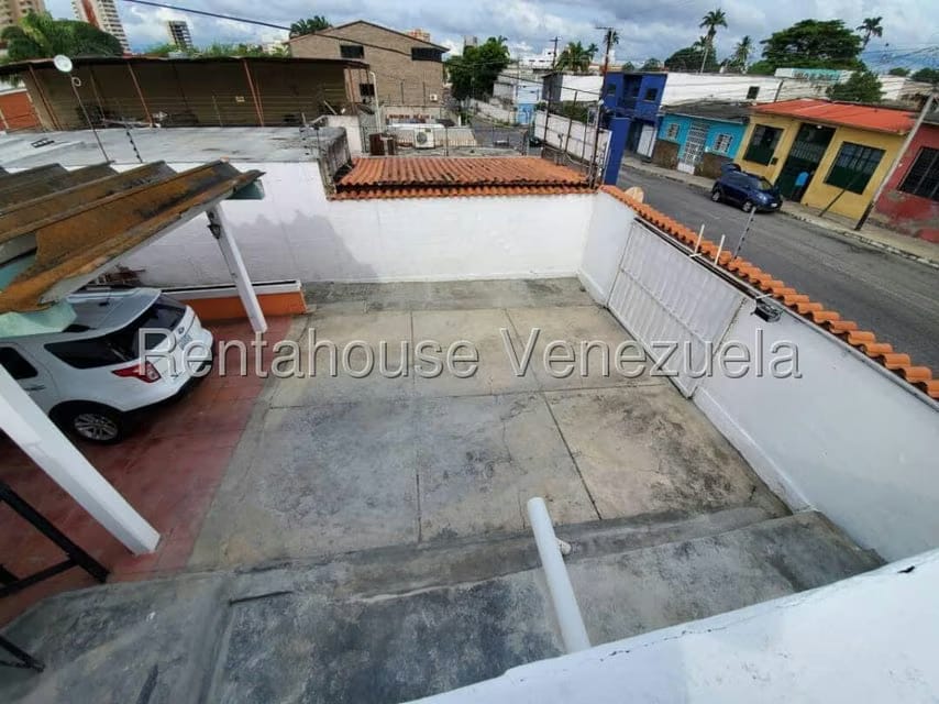 Casa (Duplex) en Venta en Zona Este, Lara - 10