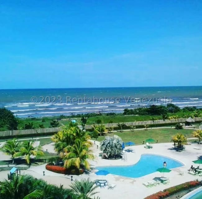 Apartamento (1 Nivel) en Venta en Agua Sal, Miranda - 2