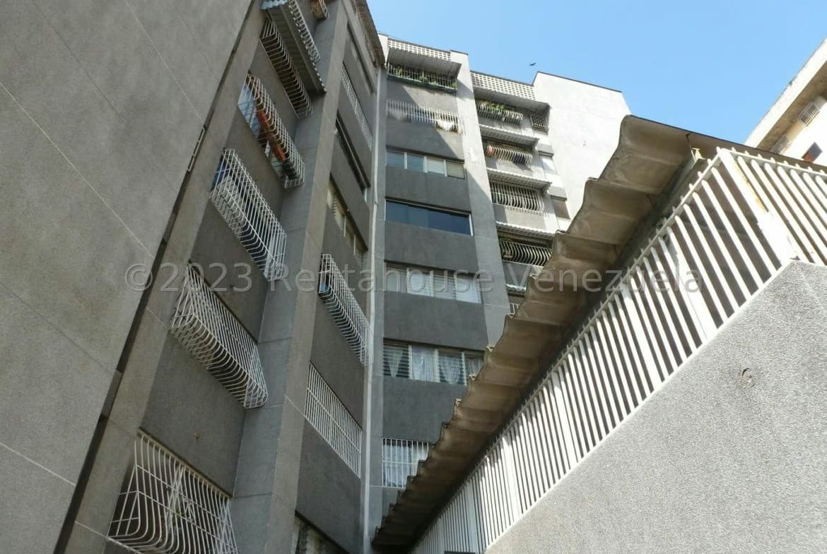 APARTAMENTO EN VENTA SELENE MARIN MLS#23-30859 - 8