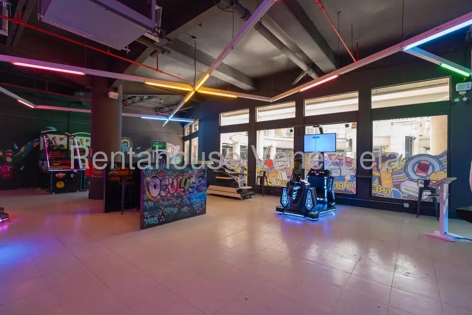 Negocios y Empresas (Entretenimiento) en Venta en El Recreo, Distrito Metropolitano - 24